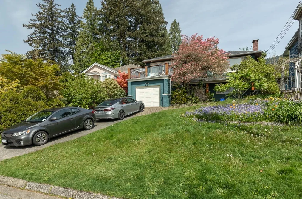 164 E CARISBROOKE ROAD, North Vancouver BC V7N 1M9, North Vancouver BC — Residential for Sale - Photo 2