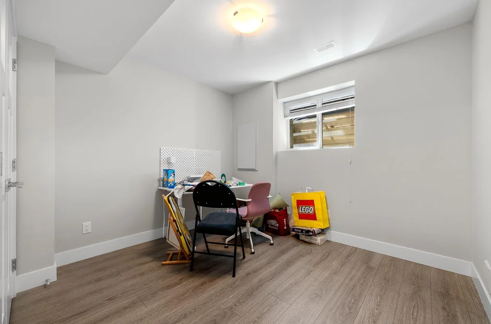 16467 25 AVENUE, Surrey BC V3Z 0S2, Surrey BC — Residential for Sale — Photo 26 of 32