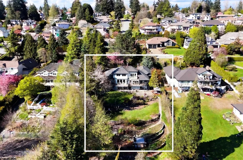 House for sale at 16498 77 Avenue Surrey British Columbia - MLS: R3114201