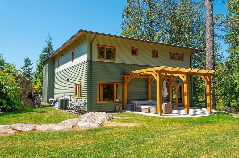 1655 Evergreen Lane, Bowen Island, BC - House for Sale - Photo 28 of 32 1655 Evergreen Lane, Bowen Island, BC - House for Sale - Photo 28 of 32