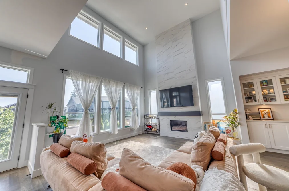 House for sale at 16568 104 Avenue Surrey British Columbia - MLS: R3159612