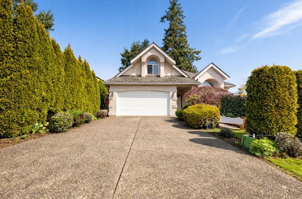 House for sale at 16583 10 Avenue White Rock British Columbia - MLS: R3101488