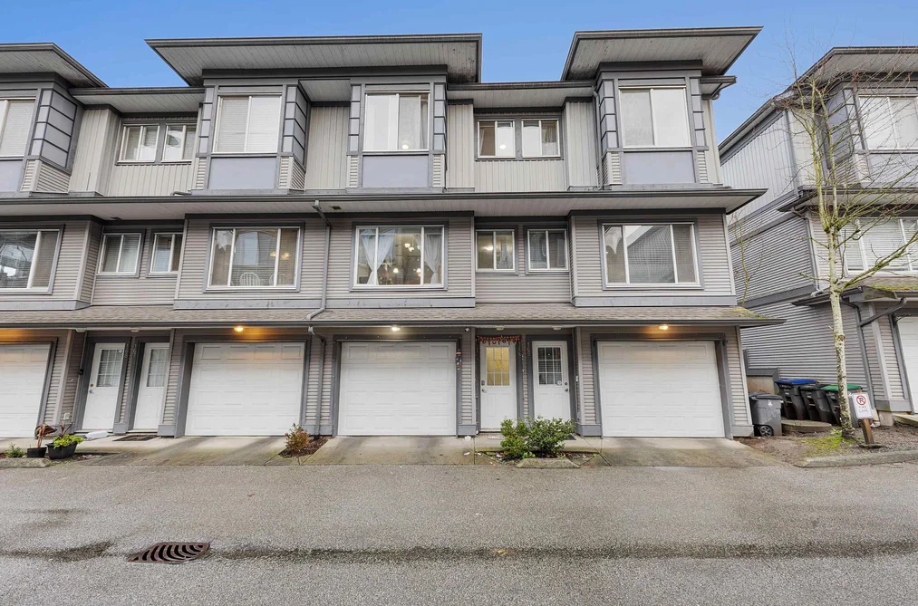 Townhouse for sale at 166 18701 66 Avenue Surrey British Columbia - MLS: R3084667
