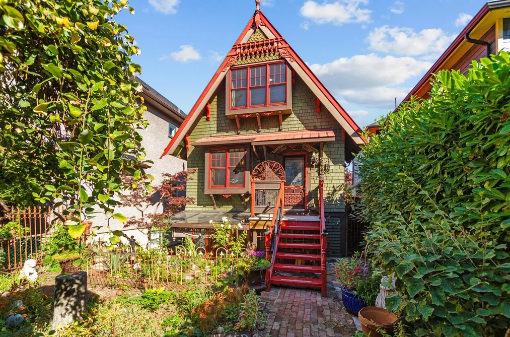 House for sale at 1663 Adanac Street Vancouver British Columbia - MLS: R3167392