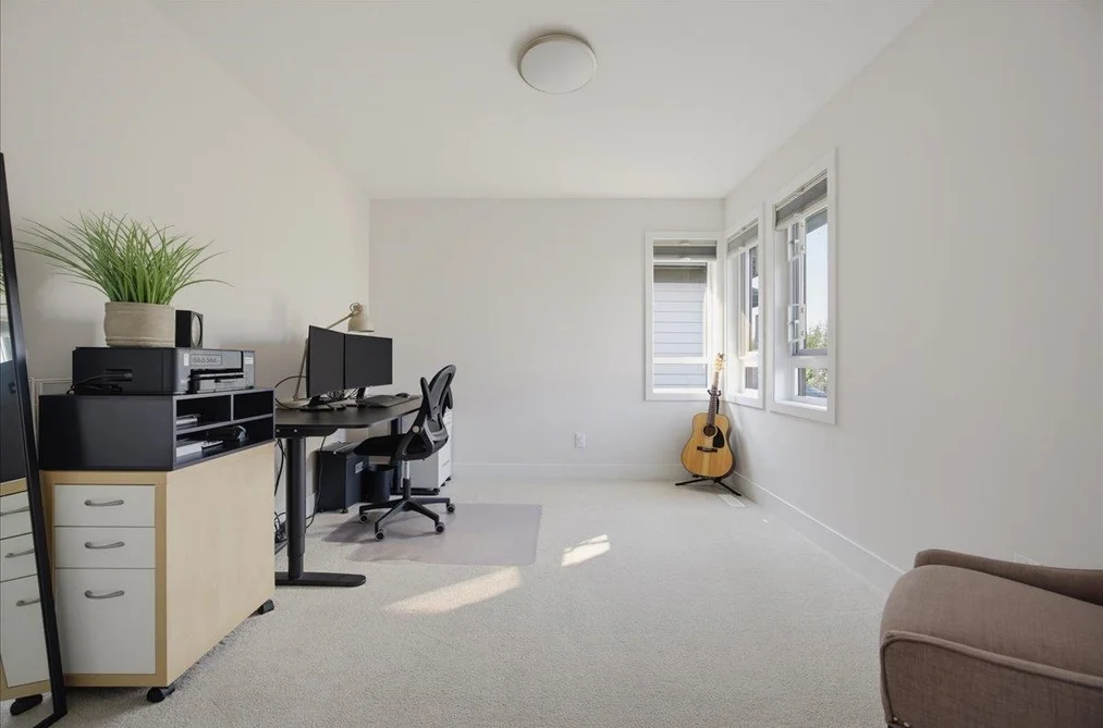 16702 Edgewood Drive, Surrey, BC - House for Sale - Photo 18 of 28 16702 Edgewood Drive, Surrey, BC - House for Sale - Photo 18 of 28