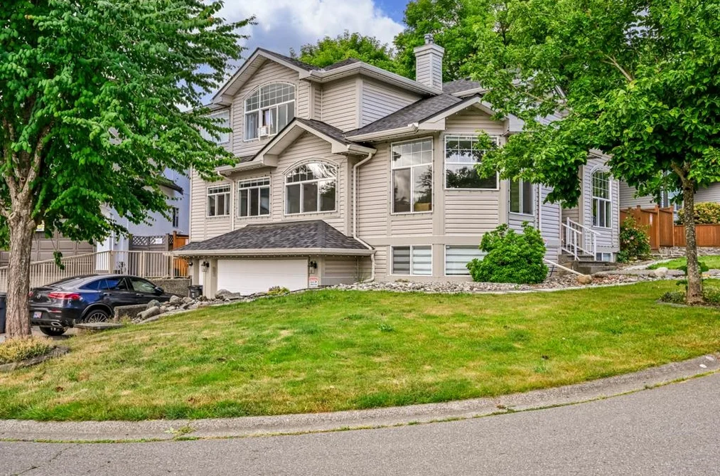 16730 85 AVENUE, Surrey BC V4N 4W3, Surrey BC — Residential for Sale - Photo 2