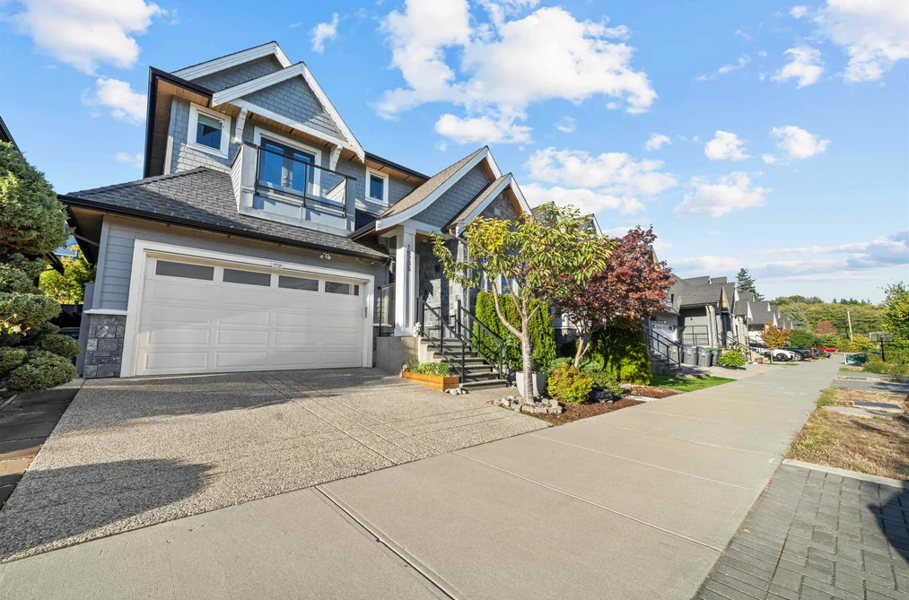 House for sale at 16735 17a Avenue Surrey British Columbia - MLS: R3163860