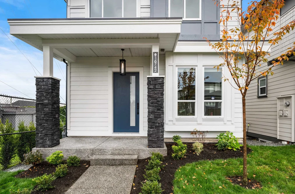 16742 20A AVENUE, Surrey BC V3Z 1J4, Surrey BC — Residential for Sale - Photo 2