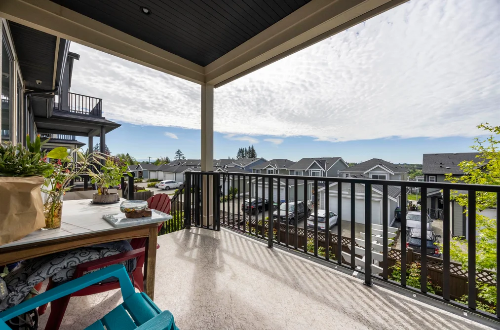 16764 16A AVENUE, Surrey BC V3Z 0T3, Surrey BC — Residential for Sale - Photo 2