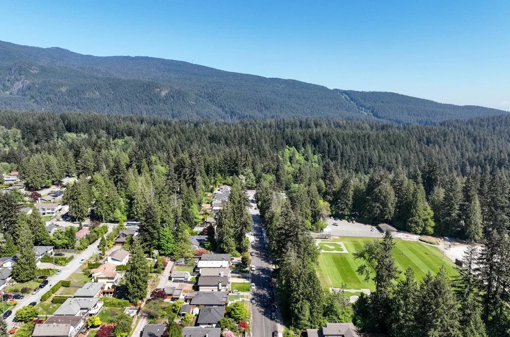 1678 DEMPSEY ROAD, North Vancouver BC V7K 1T3, North Vancouver BC — Residential for Sale - Photo 3