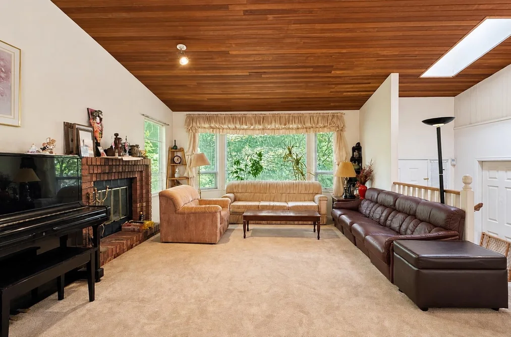 1679 Westover Road, North Vancouver, BC - MLS: R3163872 - Photo 3 1679 Westover Road, North Vancouver, BC - MLS: R3163872 - Photo 3