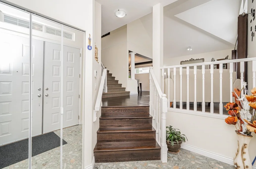 1687 PLATEAU CRESCENT, Coquitlam BC V3E 3B3, Coquitlam BC — Residential for Sale — Photo 6 of 38