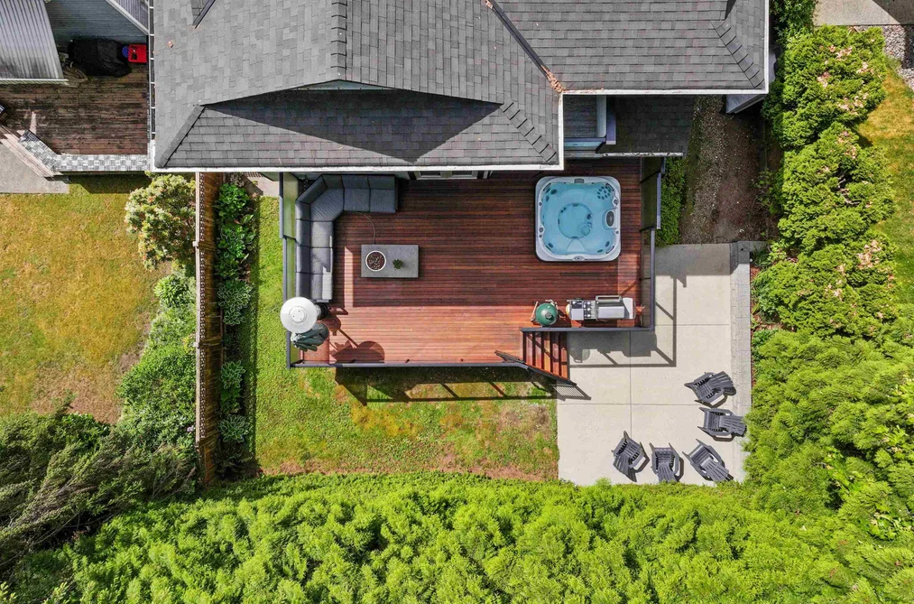 1690 CASCADE COURT, North Vancouver BC V7G 2H6, North Vancouver BC — Residential for Sale - Photo 2