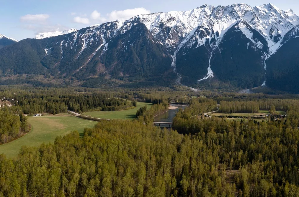 1691 HIGHWAY 99, Pemberton BC V0N 2L0, Pemberton BC — Residential for Sale - Photo 2