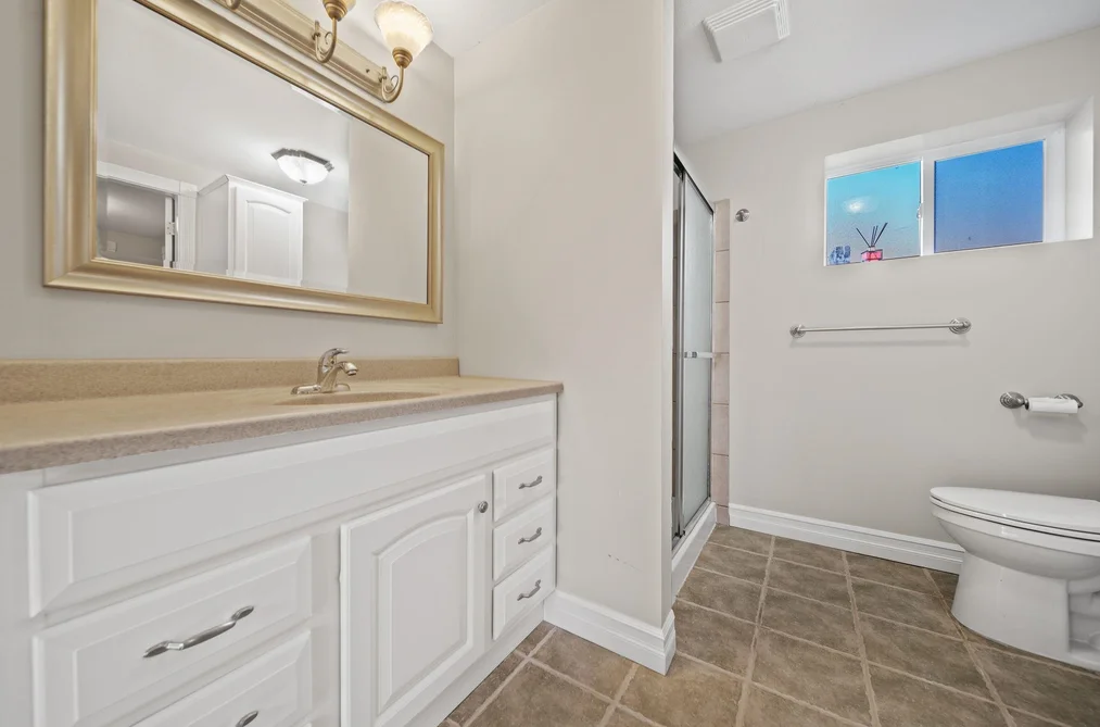 16925 94A Avenue, Surrey, BC - House for Sale - Photo 23 of 40 16925 94A Avenue, Surrey, BC - House for Sale - Photo 23 of 40
