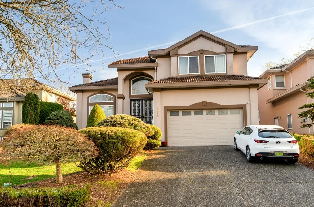 House for sale at 16988 103a Avenue Surrey British Columbia - MLS: R3107346