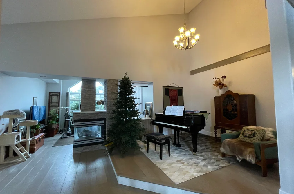 16995 104A AVENUE, Surrey BC V4N 3L9, Surrey BC — Residential for Sale - Photo 2