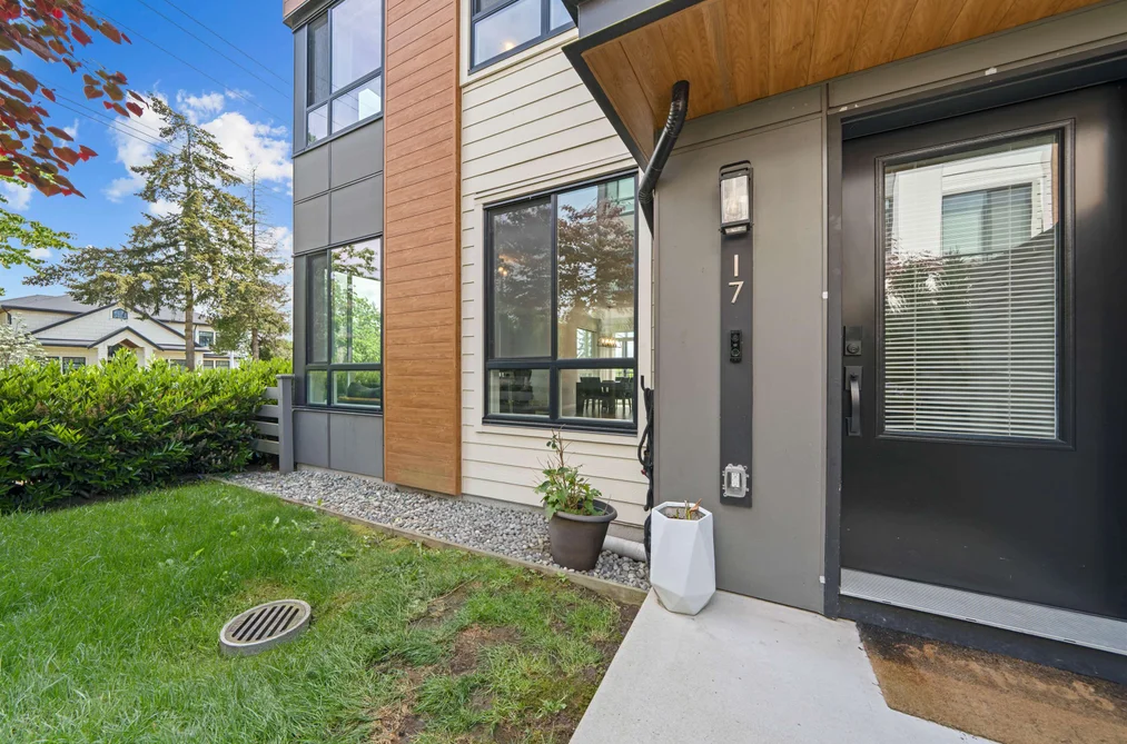 Townhouse for sale at 17 15151 Edmund Street Surrey British Columbia - MLS: R3124807