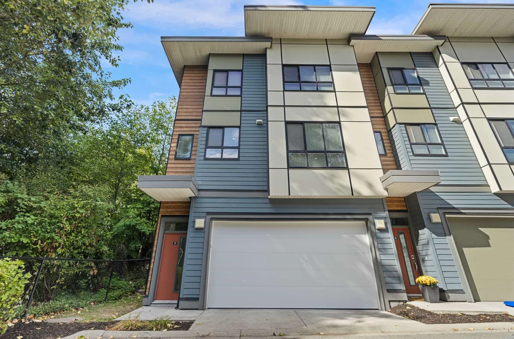 Townhouse for sale at 17 1968 North Parallel Road Abbotsford British Columbia - MLS: R3163033