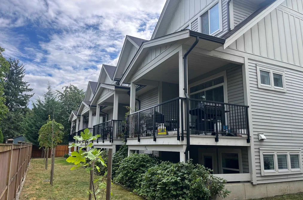 17-45455 Spadina Avenue, Chilliwack, BC - Townhouse for Sale - Photo 3 of 18 17-45455 Spadina Avenue, Chilliwack, BC - Townhouse for Sale - Photo 3 of 18