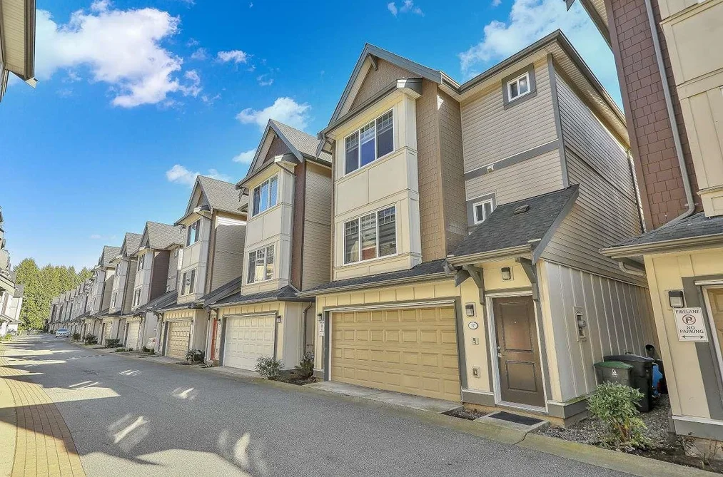 17 6971 122 STREET, Surrey BC V3W 1B6, Surrey BC — Residential for Sale - Photo 2