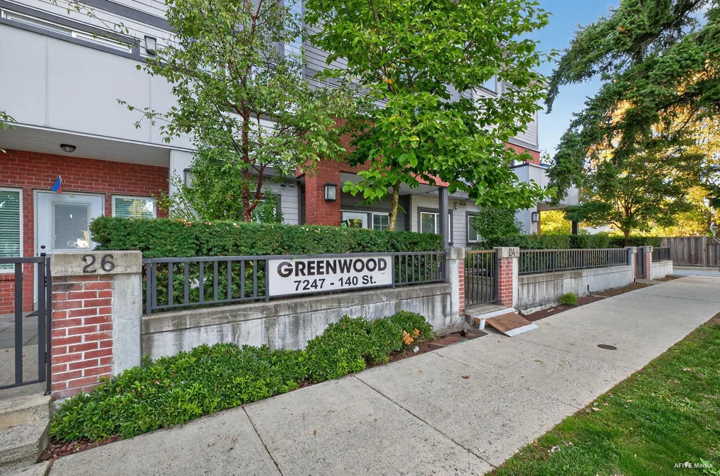 Townhouse for sale at 17 7247 140 Street Surrey British Columbia - MLS: R3076305