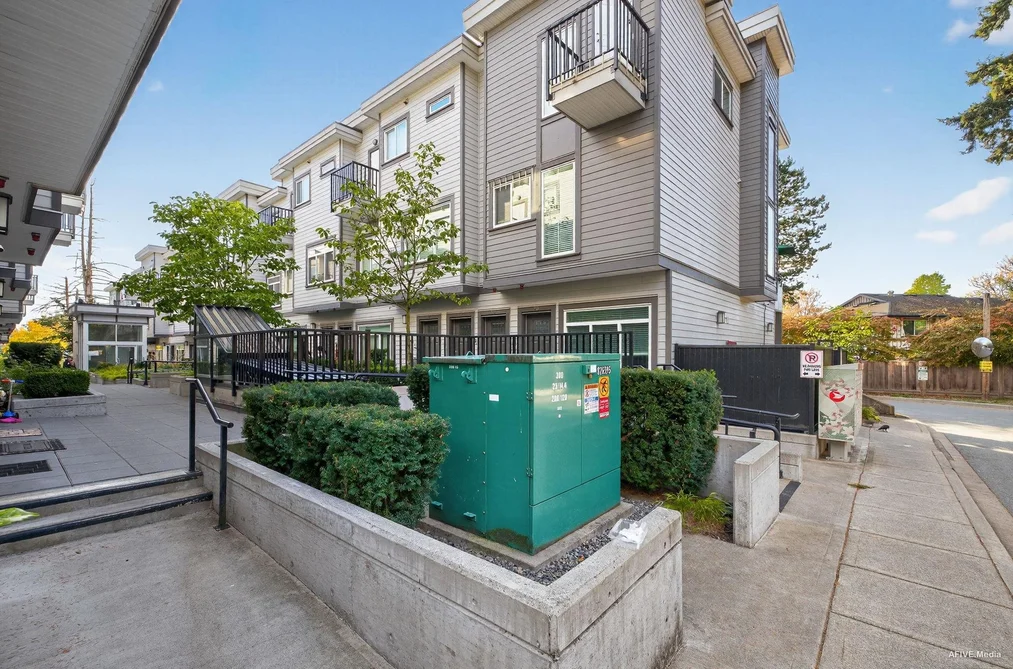 17 7247 140 STREET, Surrey BC V3W 1K8, Surrey BC — Residential for Sale - Photo 3