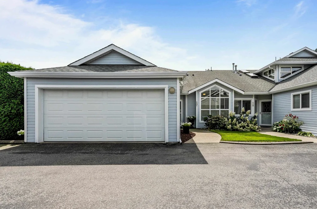 Townhouse for sale at 17 730 Mccombs Drive Harrison Hot Springs British Columbia - MLS: R3113300