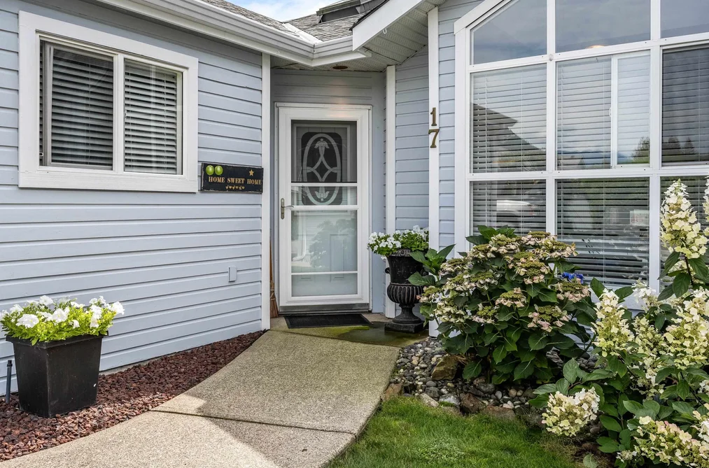 17 730 MCCOMBS DRIVE, Harrison Hot Springs BC V0K 1K0, Harrison Hot Springs BC — Residential for Sale - Photo 3