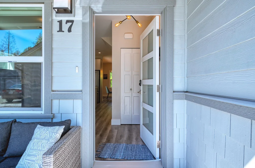 17 950 WOODSWORTH ROAD, Gibsons BC V0N 1V7, Gibsons BC — Residential for Sale — Photo 3 of 35