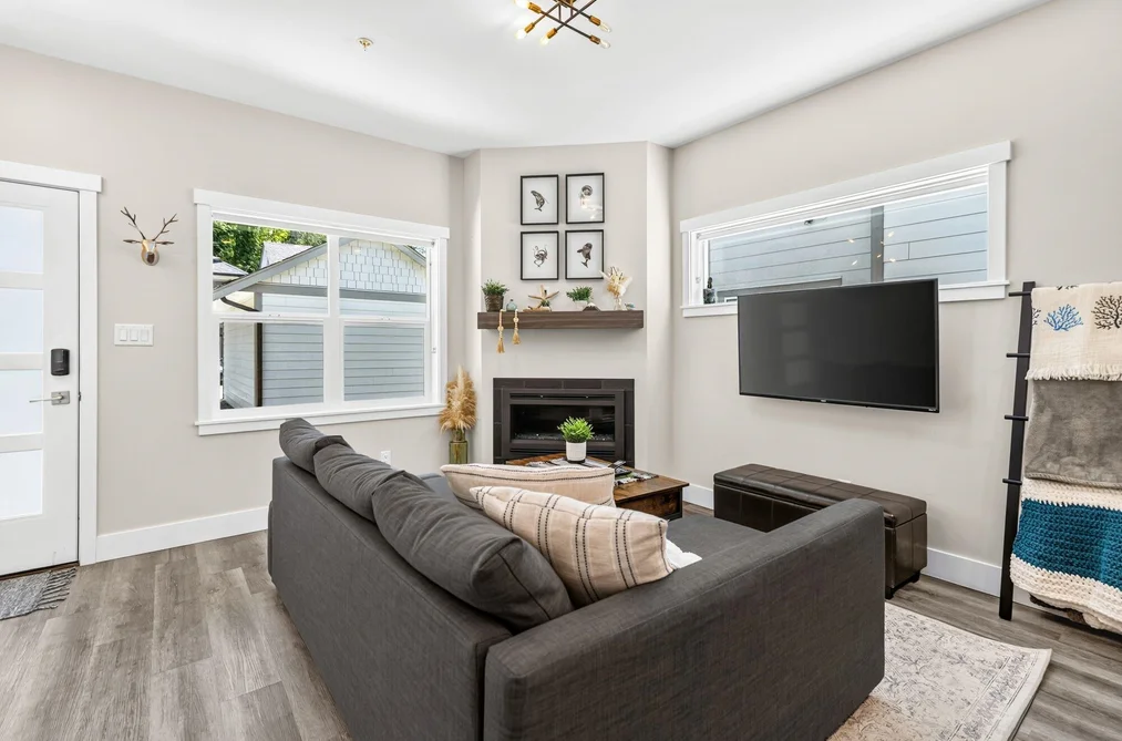 17 950 WOODSWORTH ROAD, Gibsons BC V0N 1V7, Gibsons BC — Residential for Sale — Photo 5 of 35