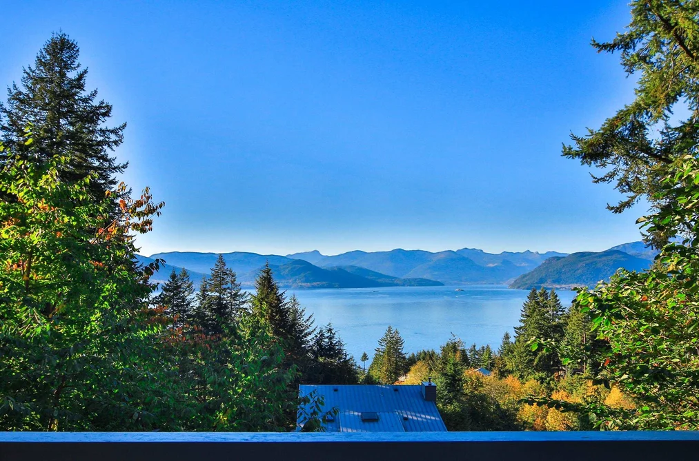 House for sale at 170 Highview Place Lions Bay British Columbia - MLS: R3100000