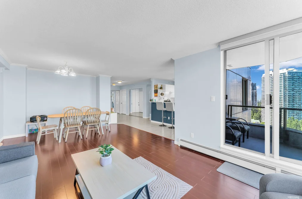 1701 13880 101 AVENUE, Surrey BC V3T 5T1, Surrey BC — Residential for Sale — Photo 11 of 33