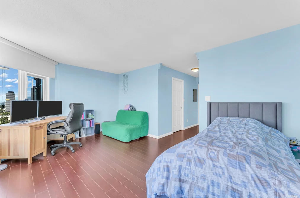1701 13880 101 AVENUE, Surrey BC V3T 5T1, Surrey BC — Residential for Sale — Photo 18 of 33