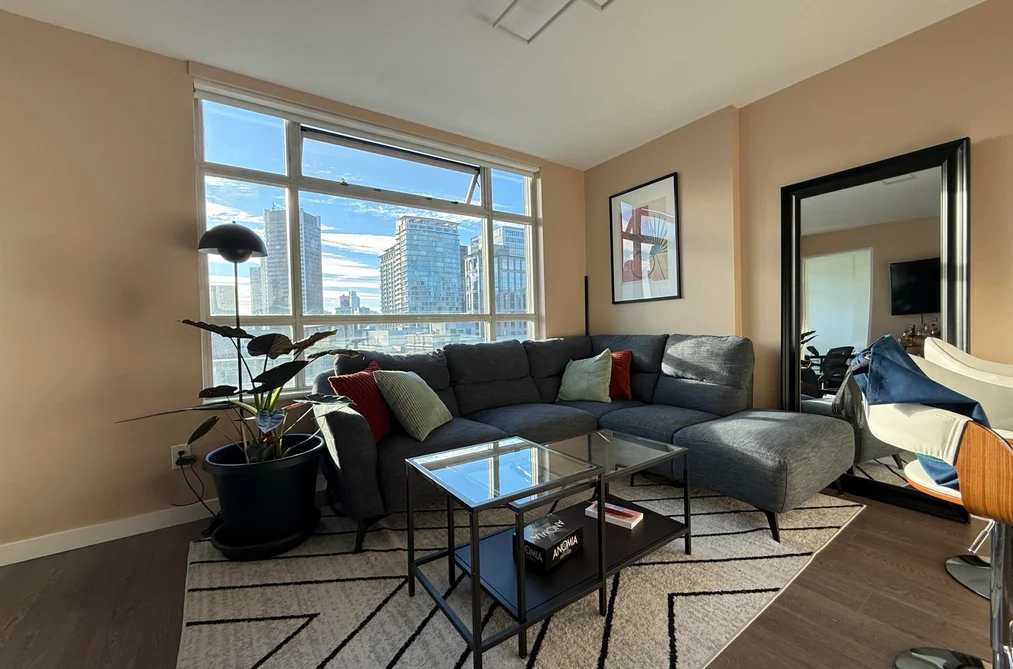 Condo for sale at 1701 438 Seymour Street Vancouver British Columbia - MLS: R3082738