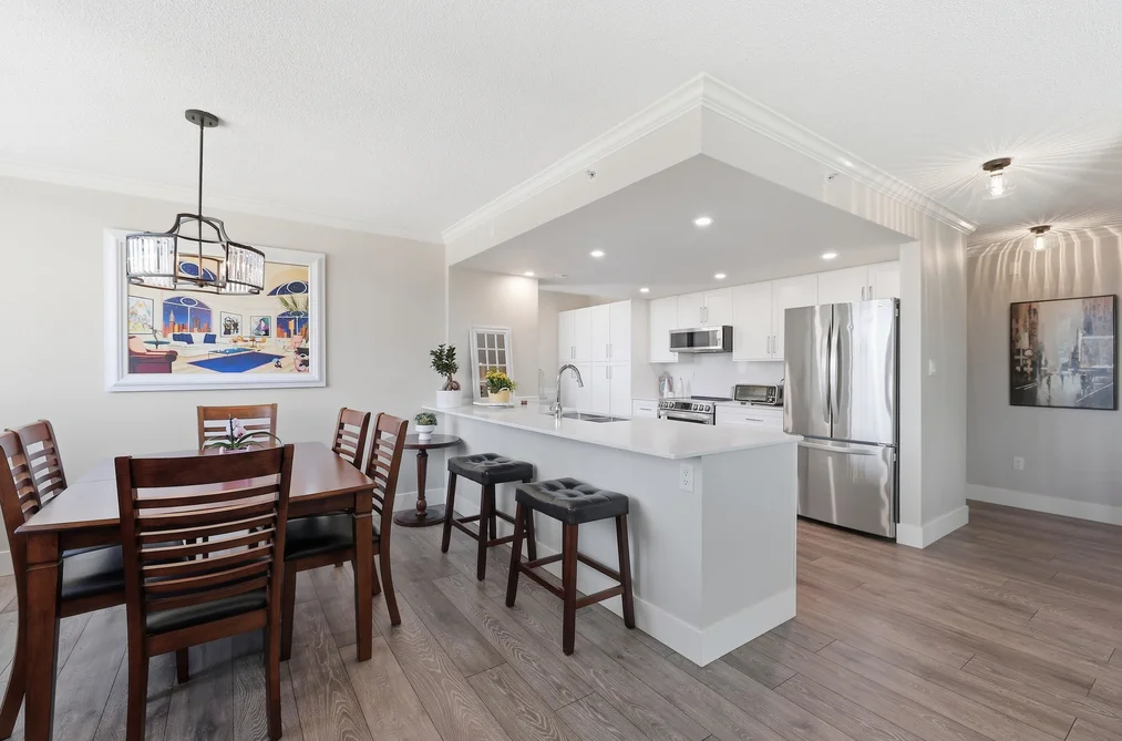 Condo for sale at 1702 1199 Eastwood Street Coquitlam British Columbia - MLS: R3117415