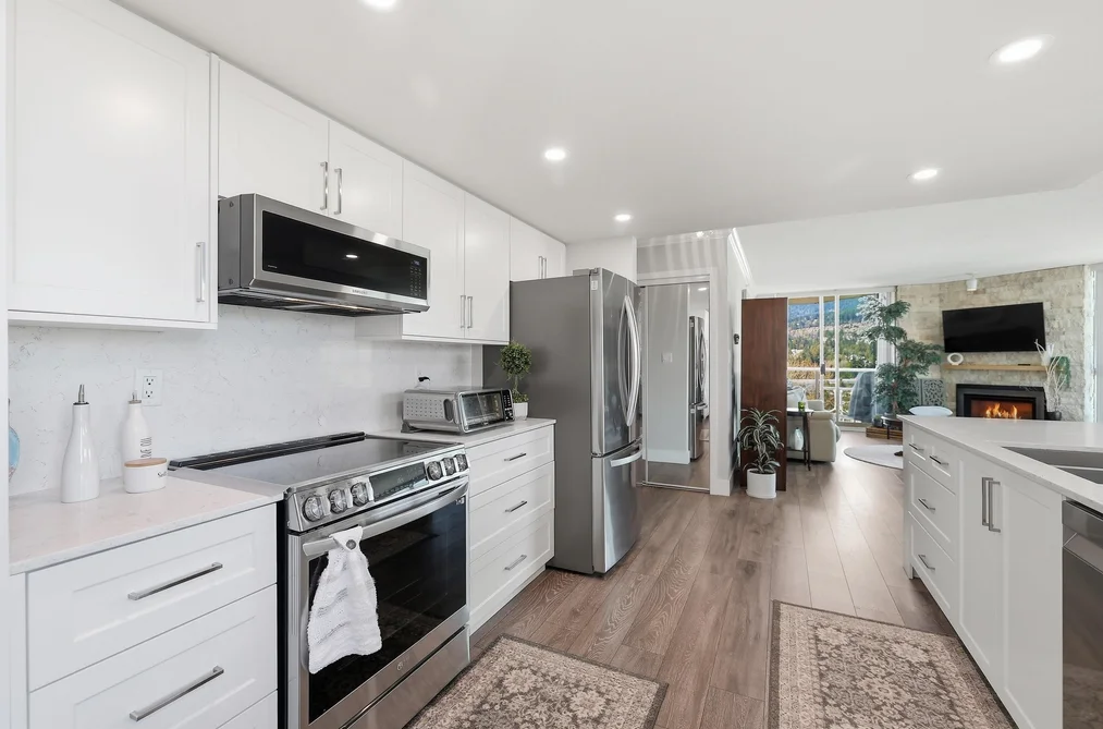 1702 1199 EASTWOOD STREET, Coquitlam BC V3B 7W7, Coquitlam BC — Residential for Sale - Photo 5