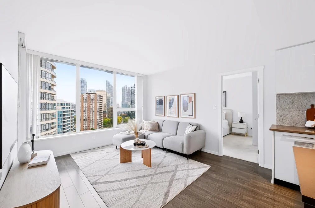5883 Barker Ave Unit 1702, Burnaby, BC - MLS: R3170063