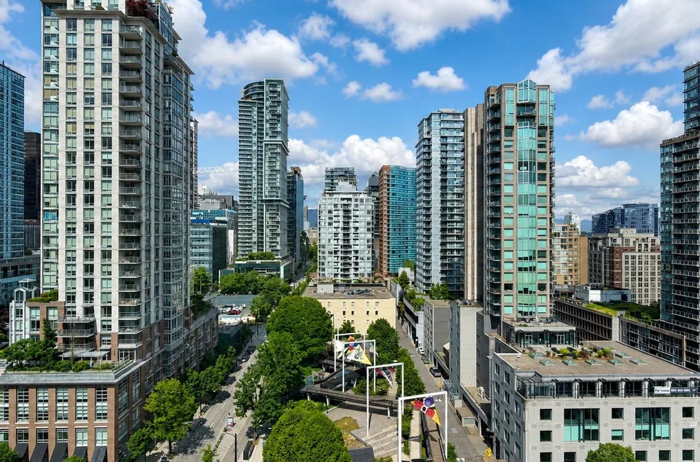 Condo for sale at 1702 928 Richards Street Vancouver British Columbia - MLS: R3139415