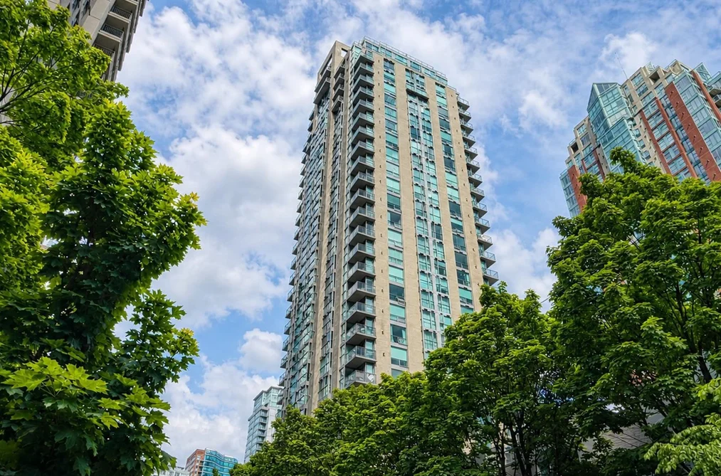1702 928 RICHARDS STREET, Vancouver BC V6B 6P6, Vancouver BC — Residential for Sale - Photo 2