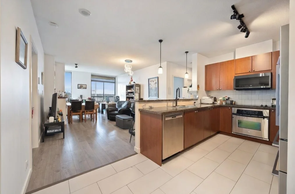 1703 15 E ROYAL AVENUE, New Westminster BC V3L 0A9, New Westminster BC — Residential for Sale - Photo 3