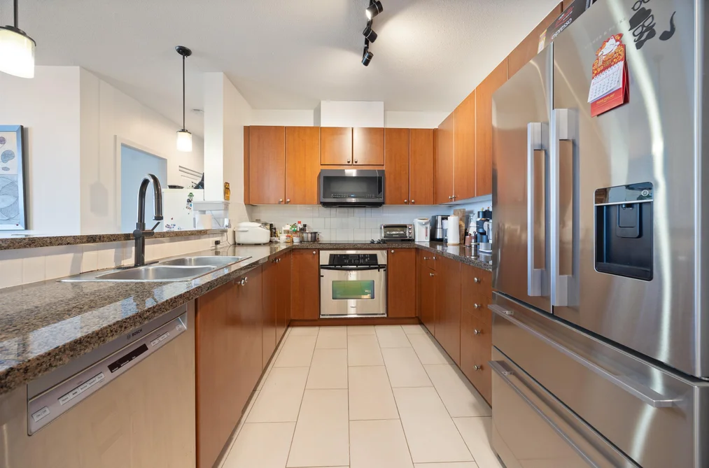 1703 15 E ROYAL AVENUE, New Westminster BC V3L 0A9, New Westminster BC — Residential for Sale - Photo 4