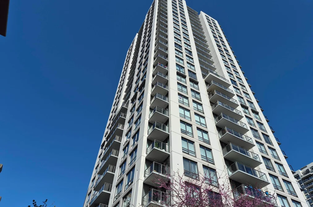 Condo for sale at 1703 2979 Glen Drive Coquitlam British Columbia - MLS: R3120074