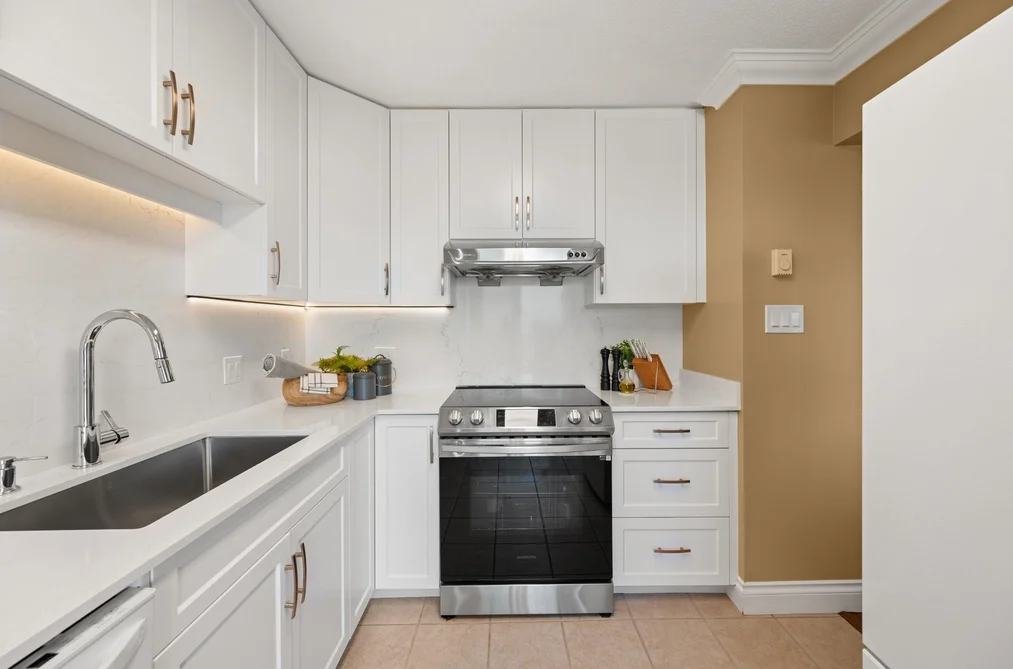 1704 612 SIXTH STREET, New Westminster, BC — Residential for Sale — Photo 6 of 36