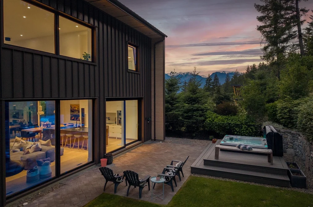 1704 SUGARLOAF PLACE, Pemberton BC V0N 2L3, Pemberton BC — Residential for Sale - Photo 2