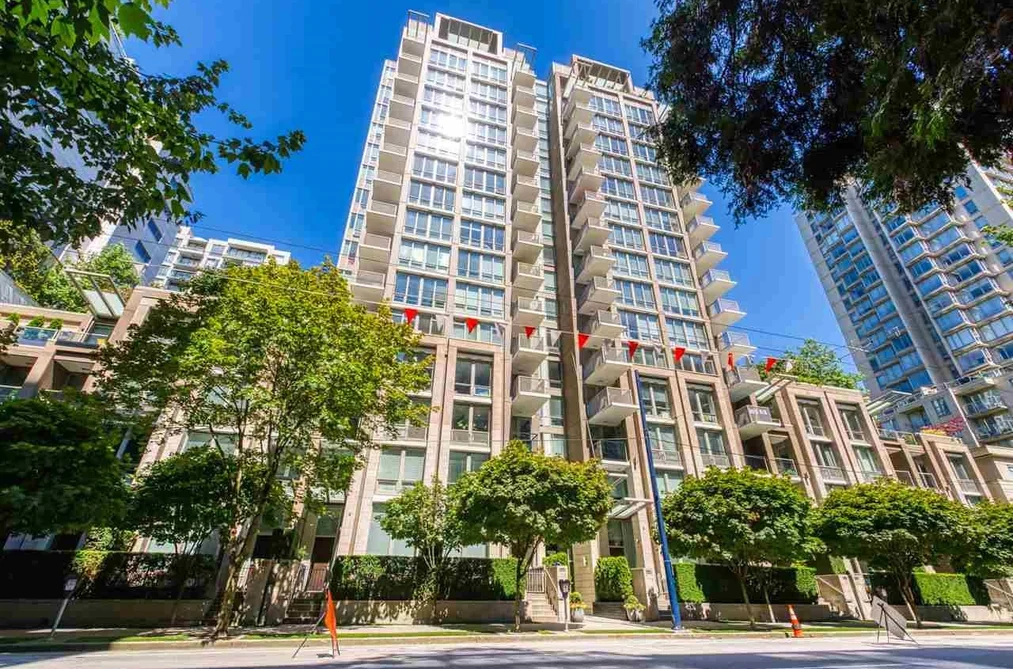 Condo for sale at 1705 1055 Richards Street Vancouver British Columbia - MLS: R3005040