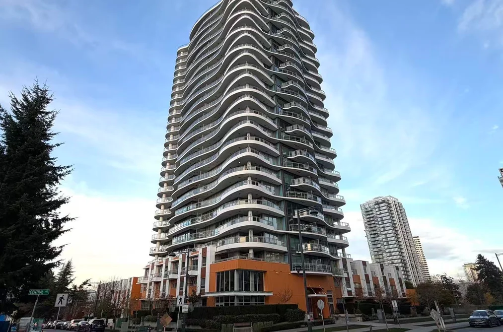 Condo for sale at 1705 13303 Central Avenue Surrey British Columbia - MLS: R3068782