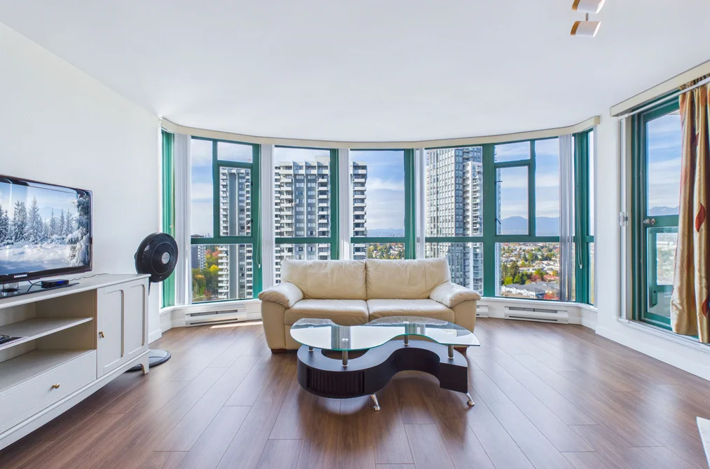5833 Wilson Ave Unit 1705, Burnaby, BC - MLS: R3176397
