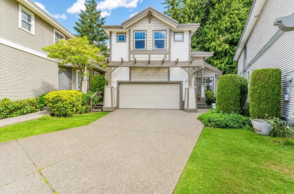 House for sale at 1705 Arbutus Place Coquitlam British Columbia - MLS: R3124695