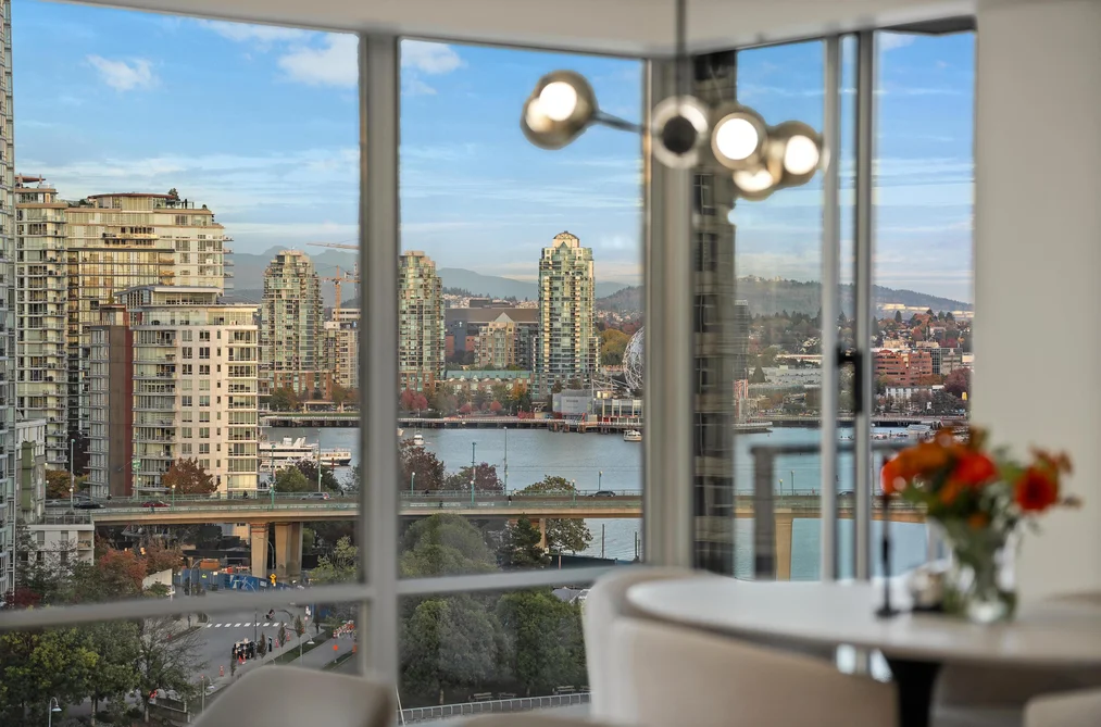 1706 - 1228 Marinaside Crescent, Vancouver, BC - MLS: R3179723 - Photo 10 1706 - 1228 Marinaside Crescent, Vancouver, BC - MLS: R3179723 - Photo 10